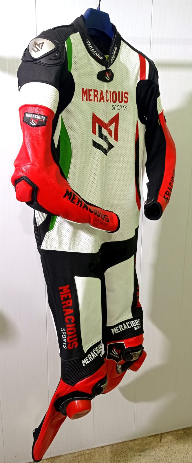 My cool new Leather Suit – Get Dressed in Pakistan | MotorProsa